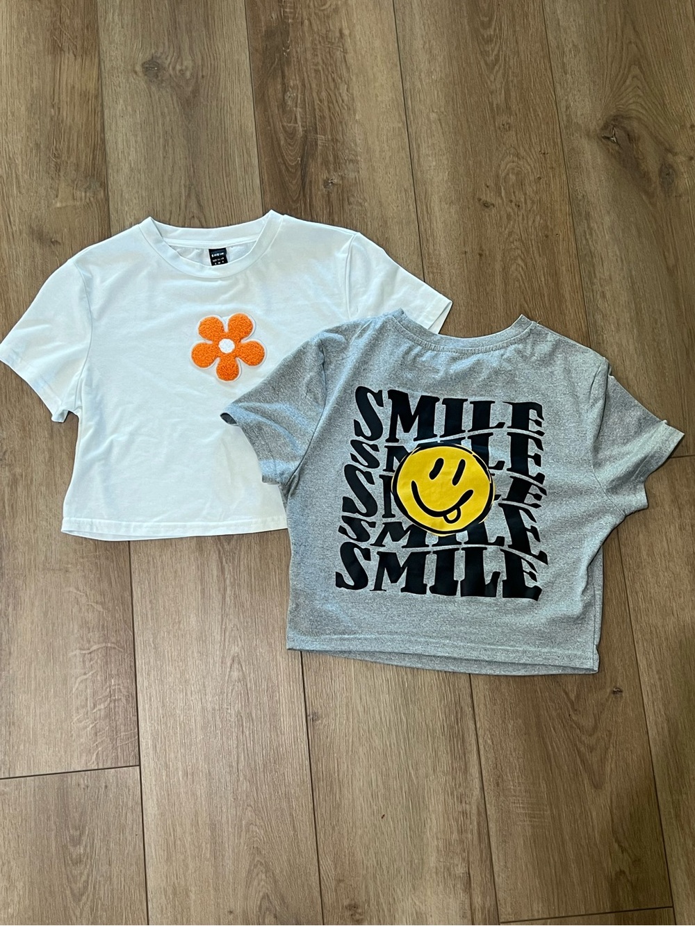 SHEIN Graphic Crop Tee - White with Orange Flower Gray with Yellow Smiley Small